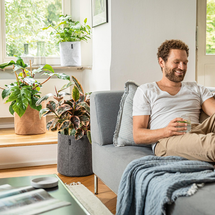 trendcover_23_felt_dark_grey_decor2_1700274853