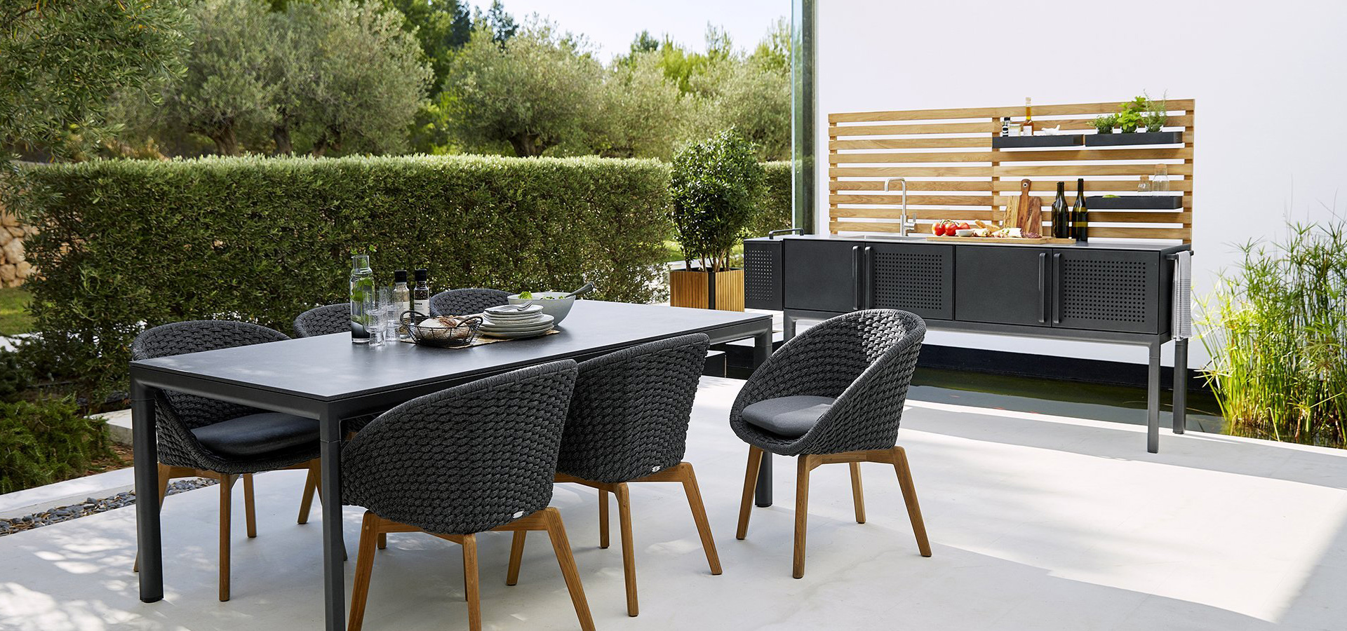 Kerti bútorok, dísznövények - For Garden